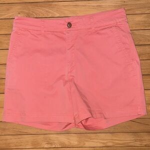 Woman’s Gap chino shorts. Size 14